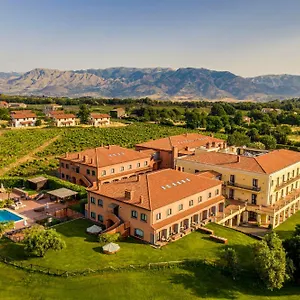 Picciolo Etna Golf & Spa, Curio Collection By Hilton Hotel